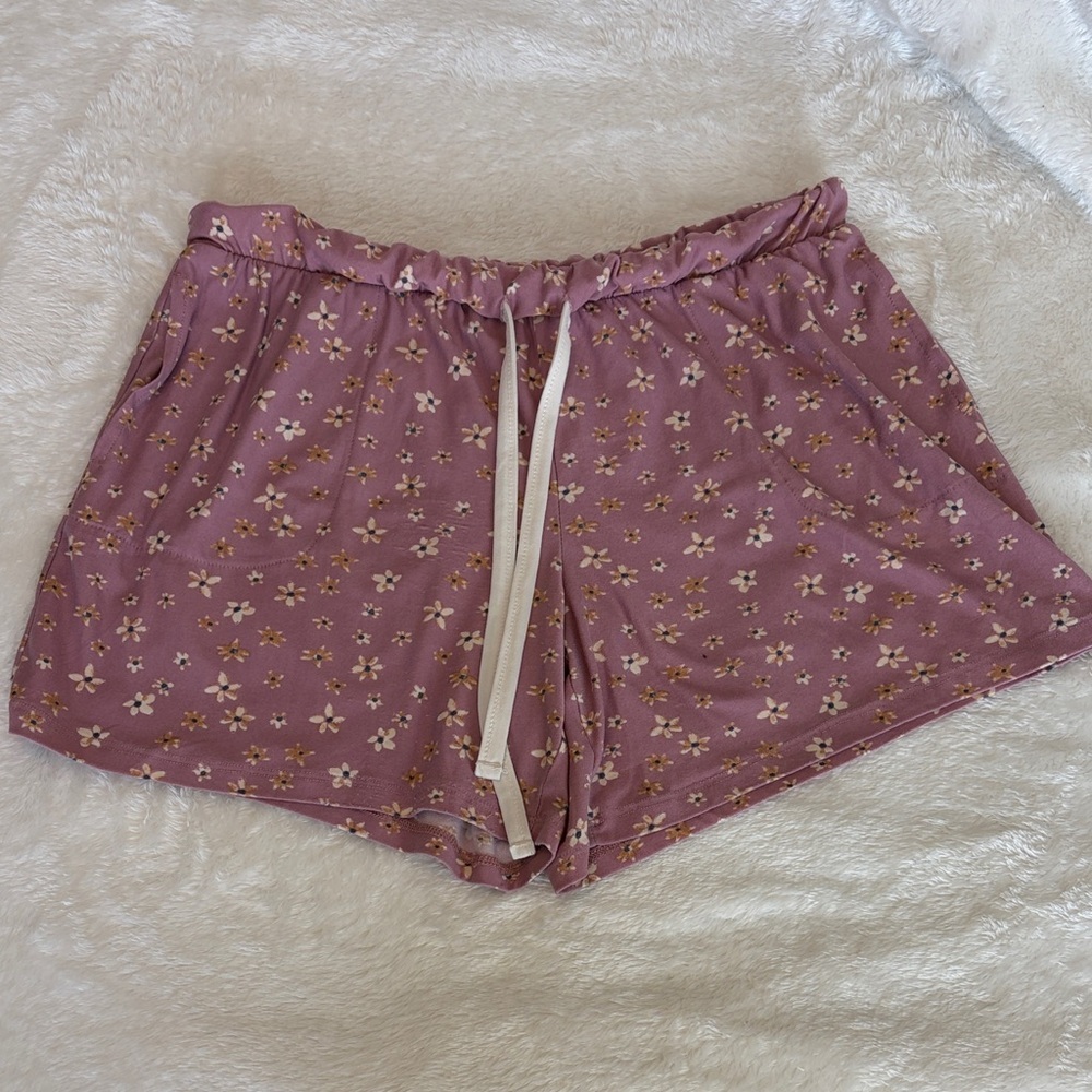 Lucky Brand Mauve Floral Shorts | Size M